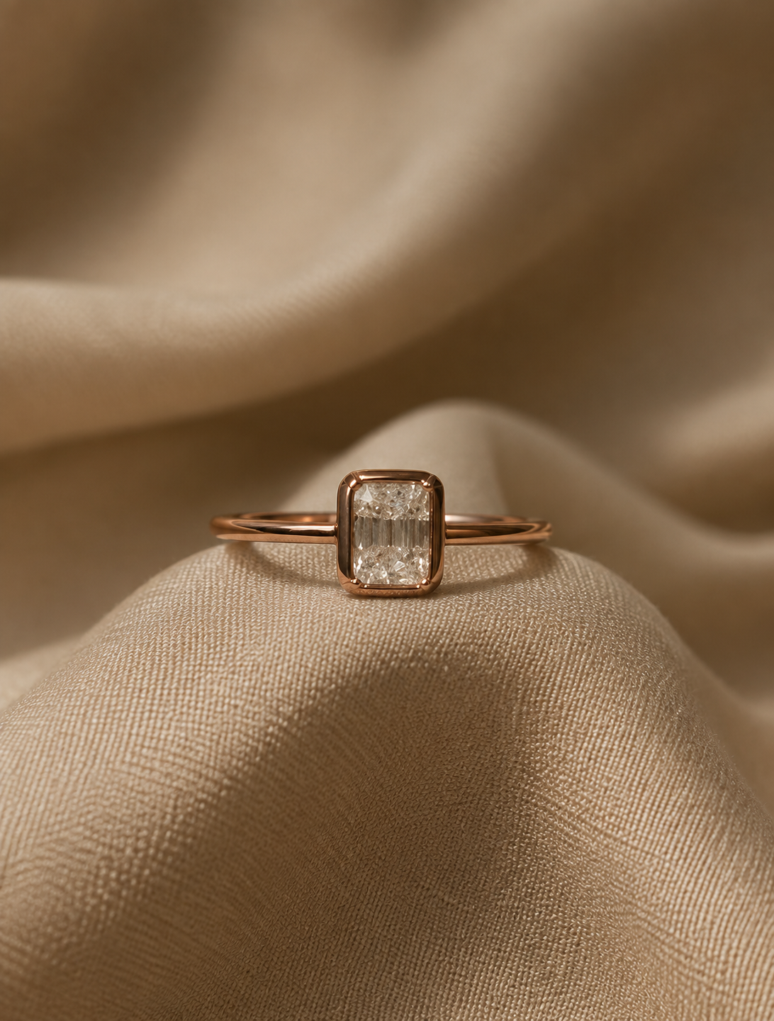 MIRA DIAMOND RING