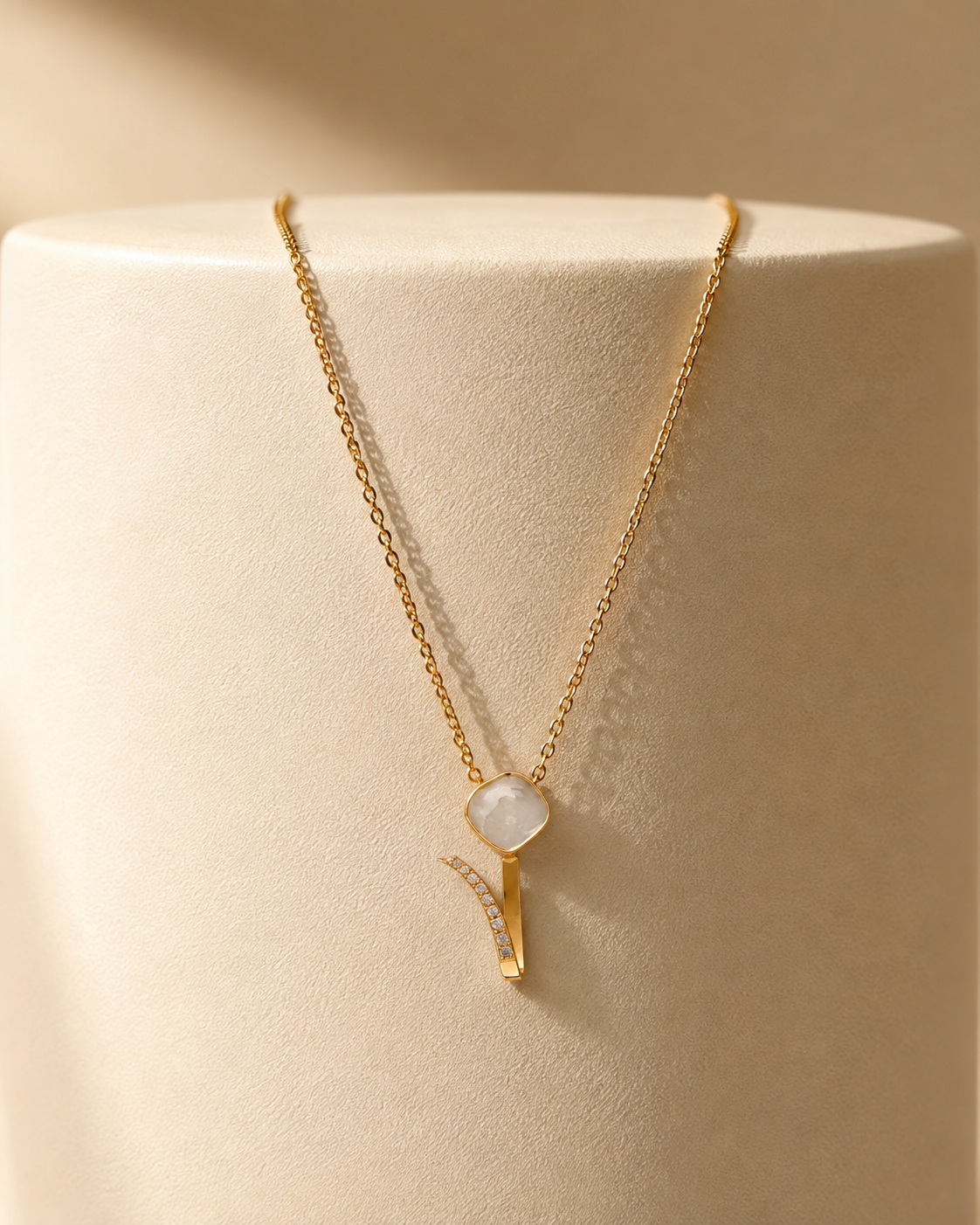 Elira Uncut Diamond Pendant Necklace