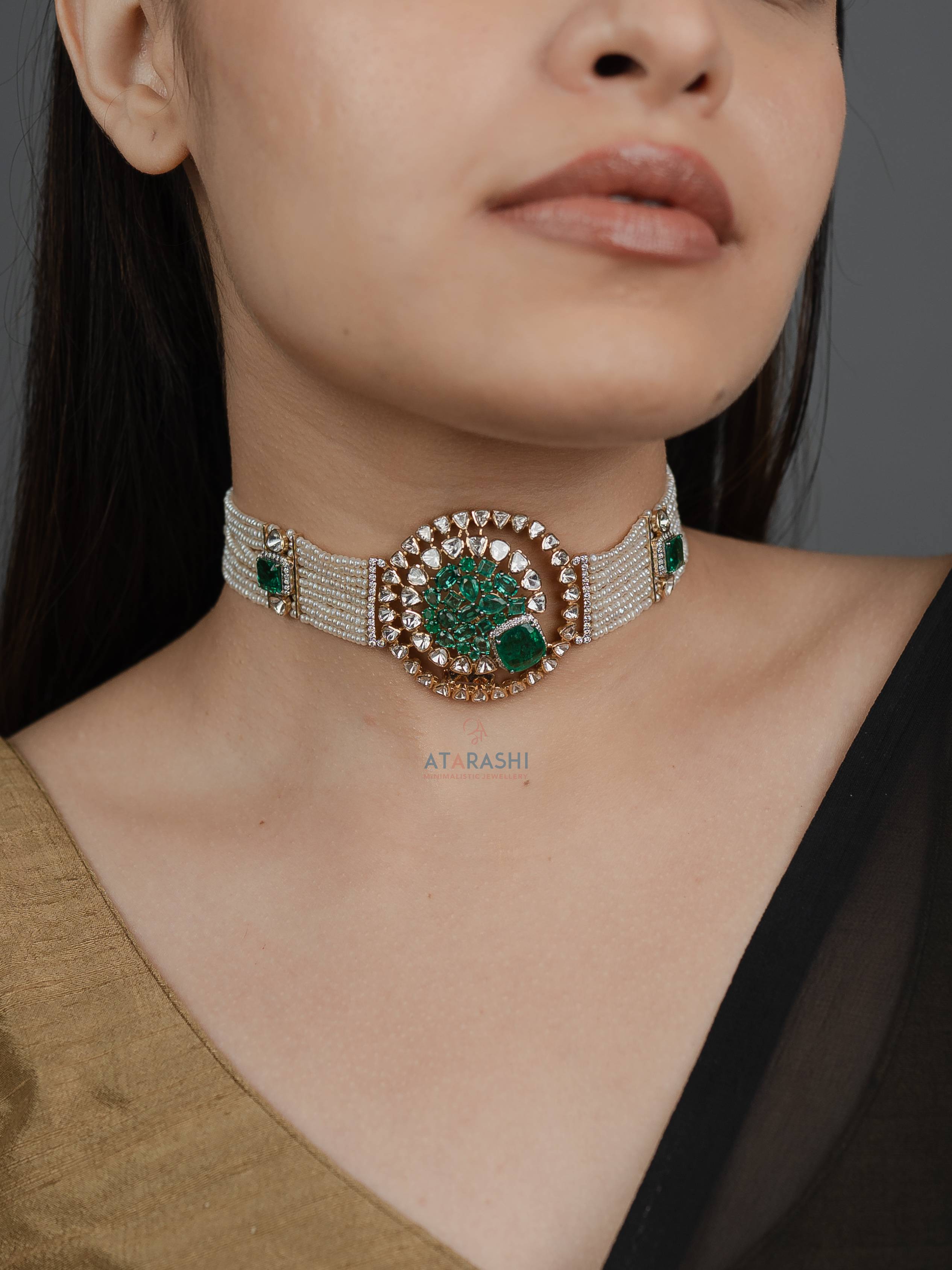 Emerald Radiance Pearl Choker