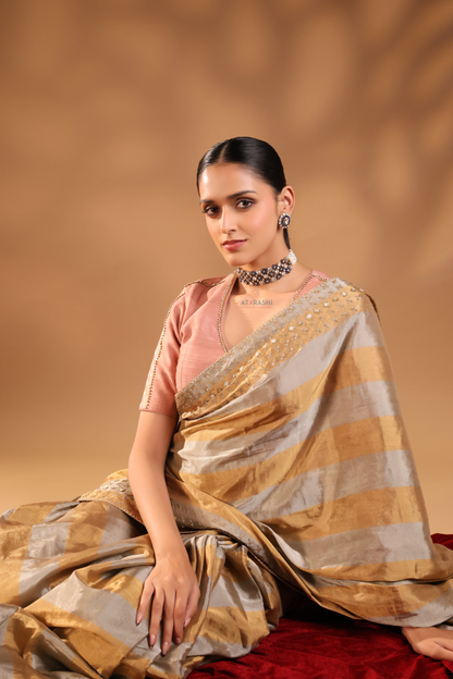 Saanjh Neelam Choker