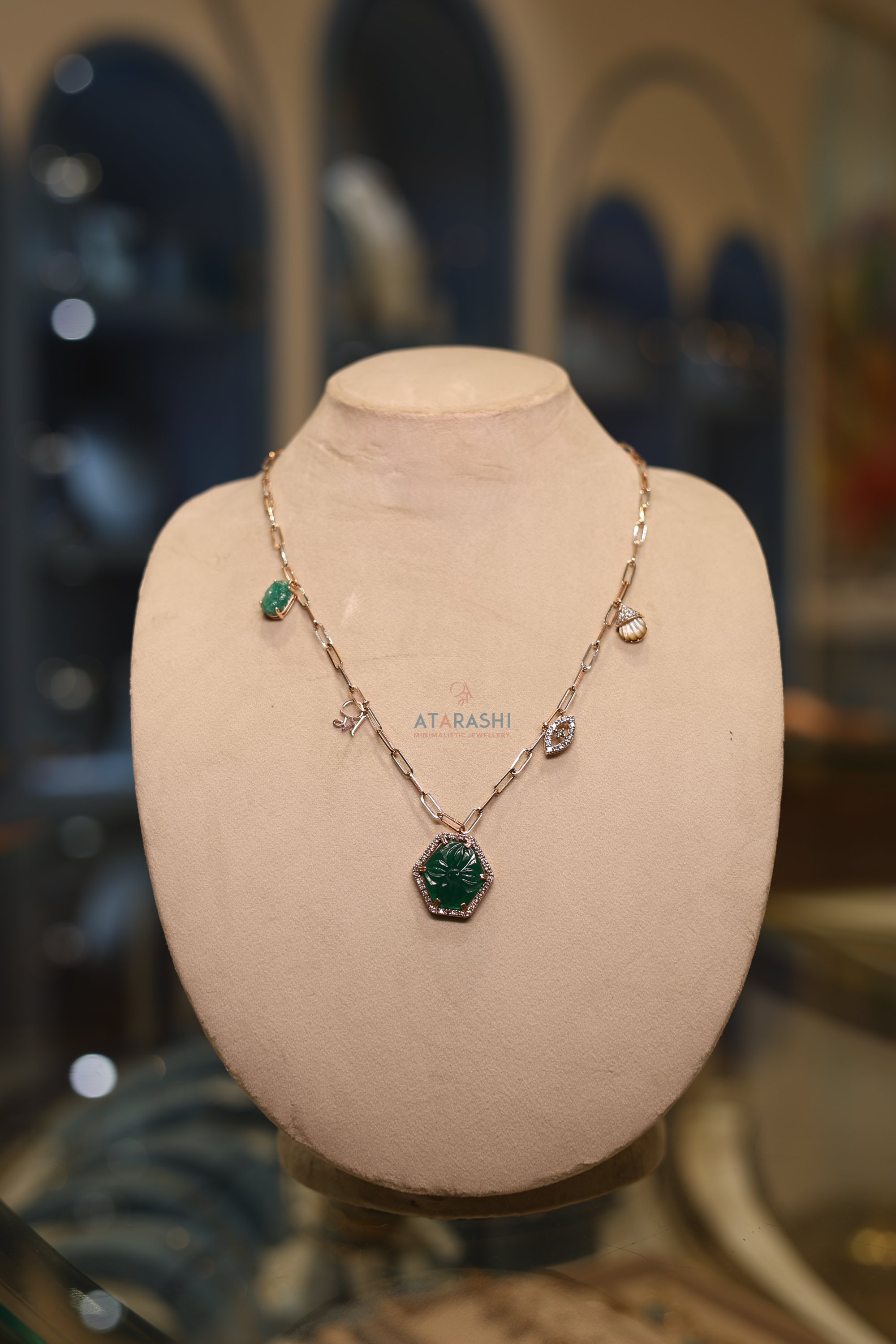 Eshvara Amara Necklace