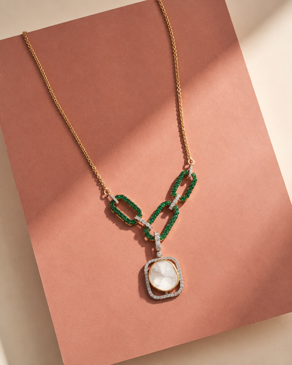 Vihana Green Link Pendant Necklace
