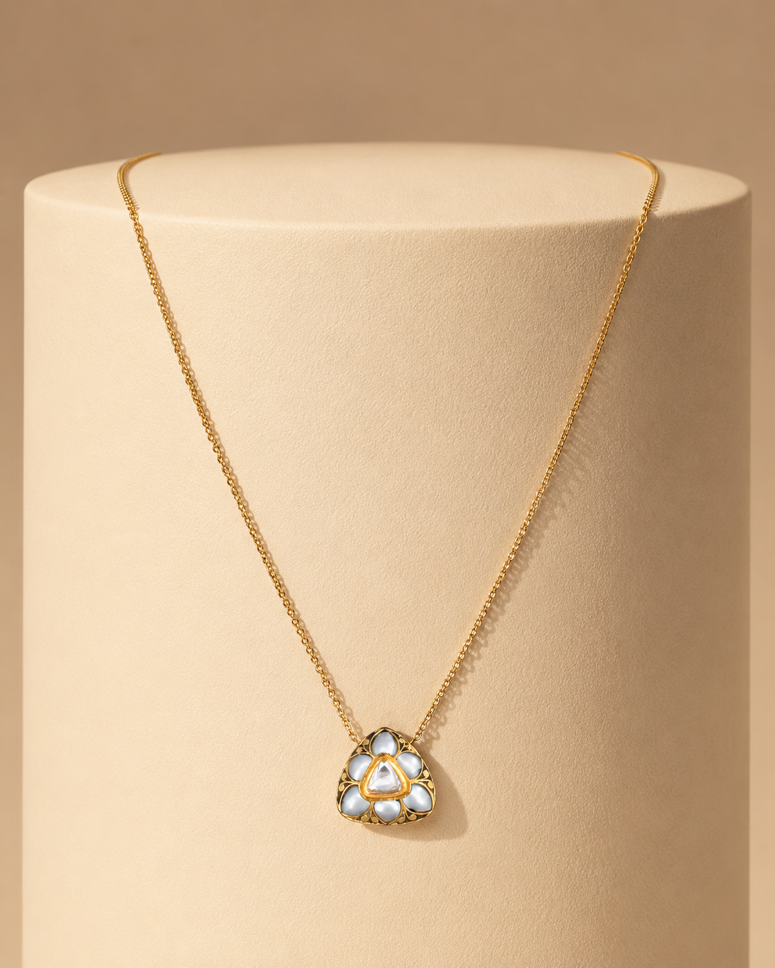 MUKTA MOP UNCUT PENDANT CHAIN