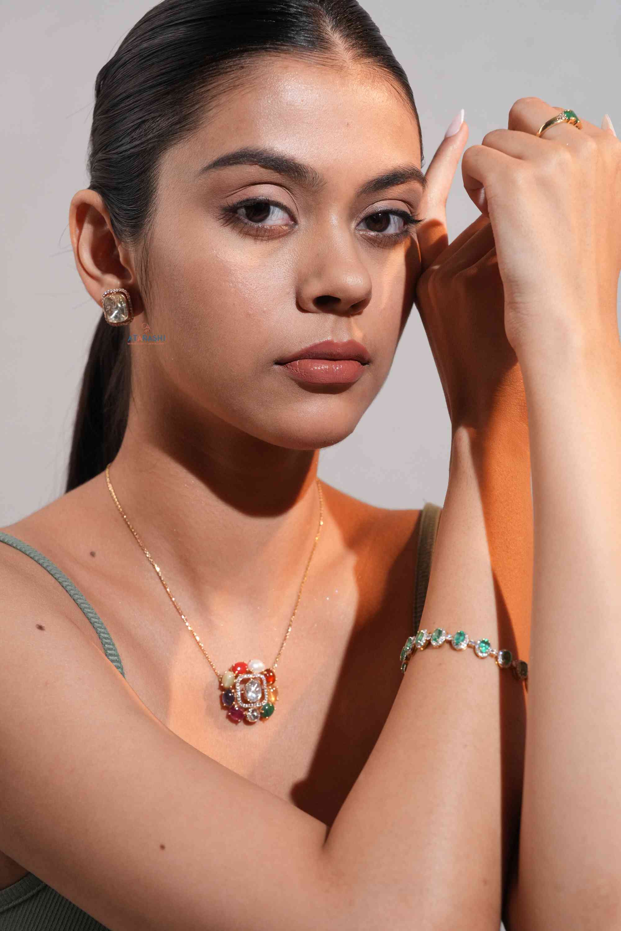 Ekatra Pendant