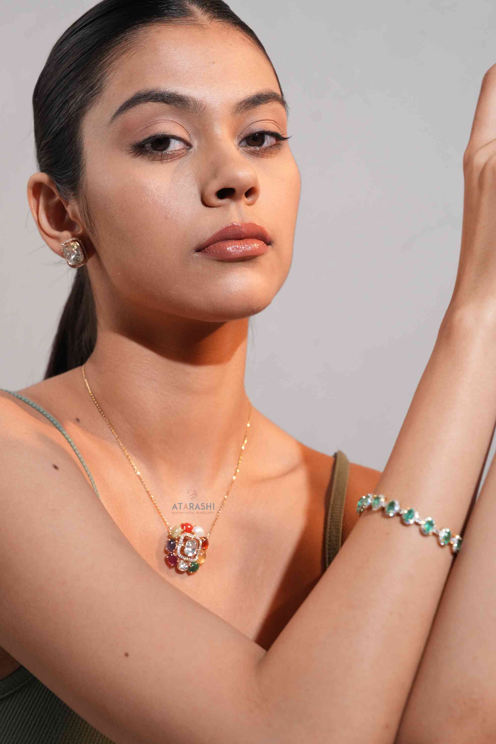 Ekatra Pendant