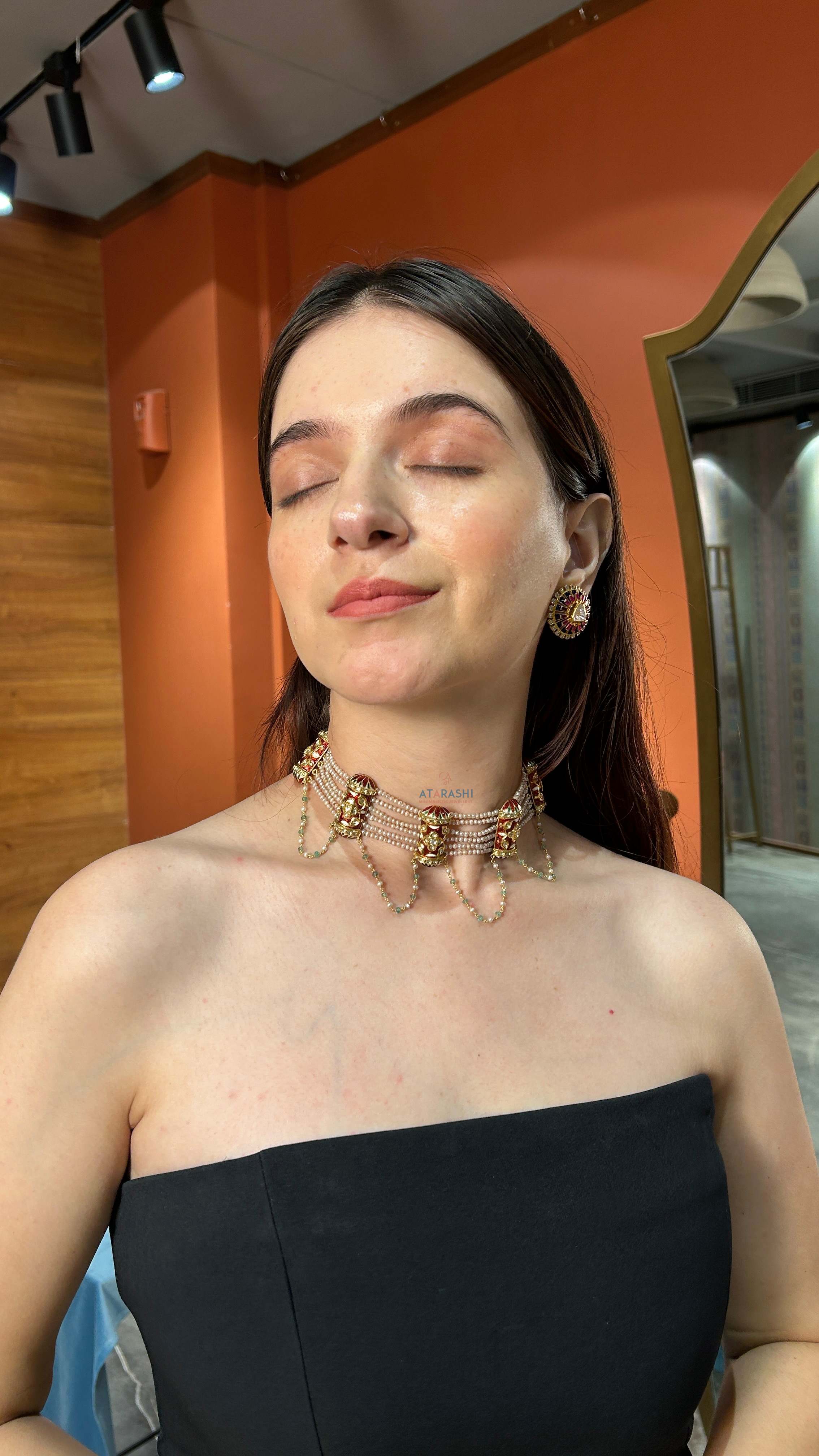 Satlada Reverie Choker
