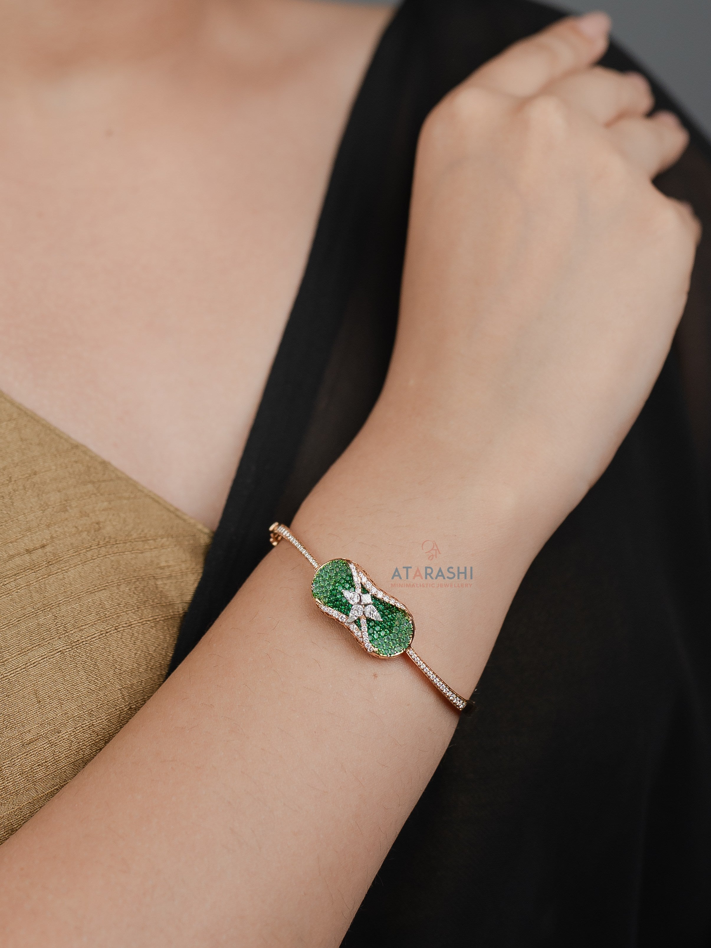 Green Garden  Classic Bracelet