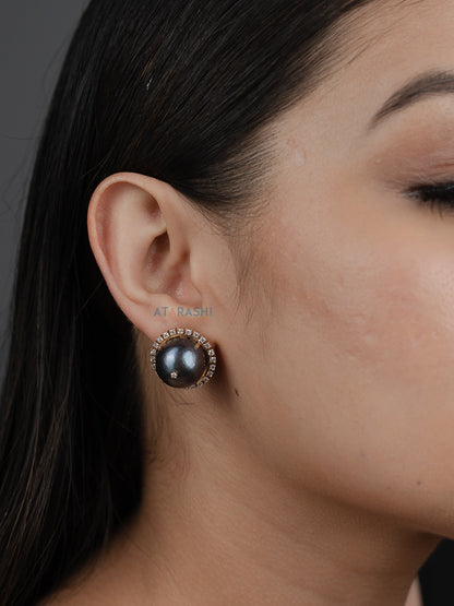 Noir Pearl Halo Studs