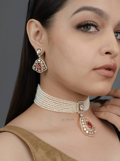 Scarlet Grace Pearl Choker