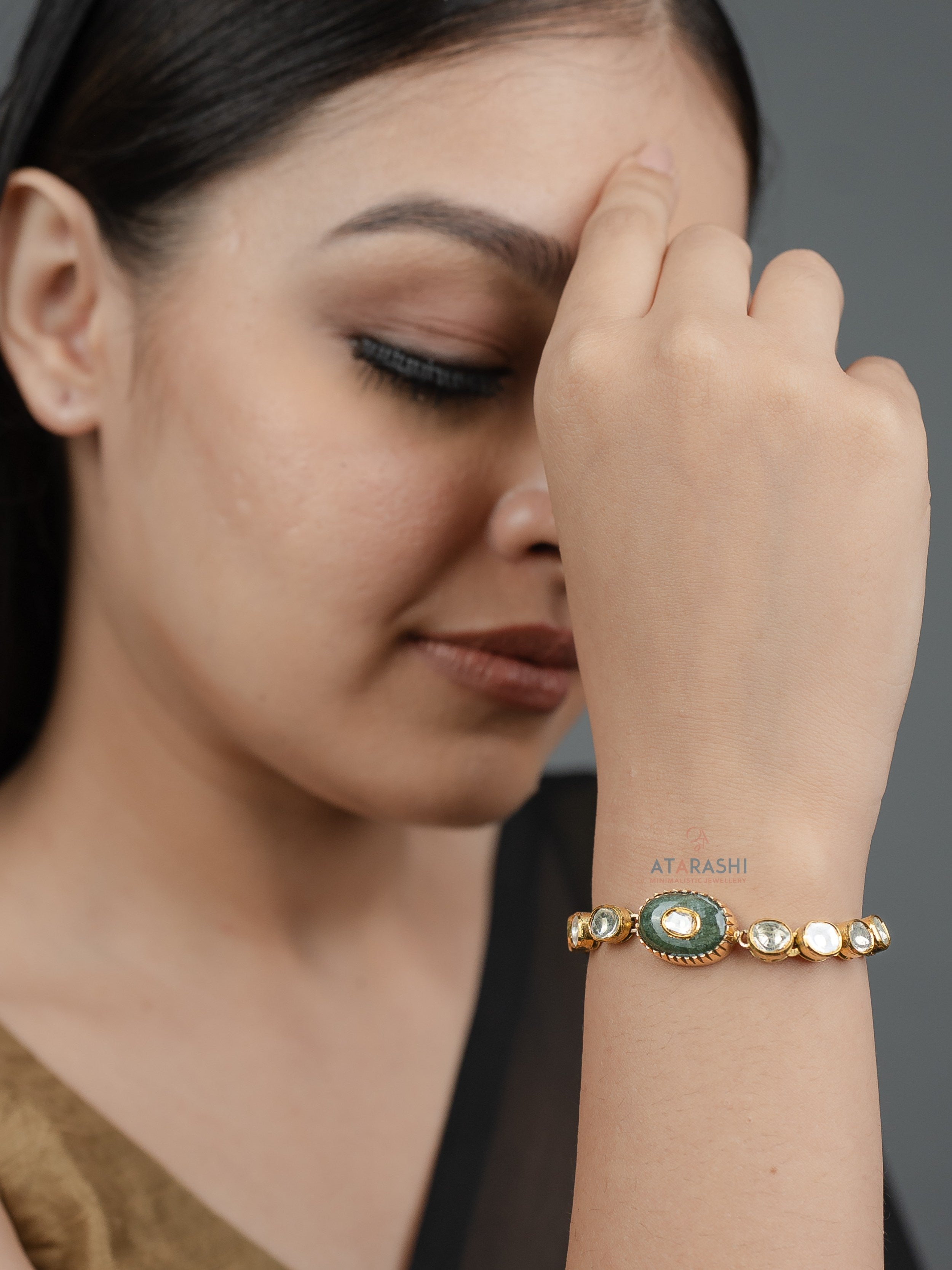 Aarvi Kundan Mirage Bracelet