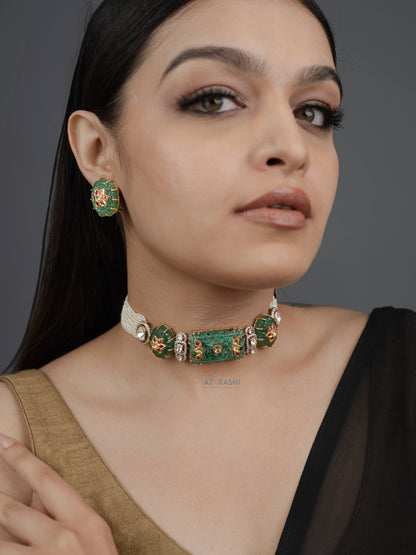 Emerald Majesty Choker