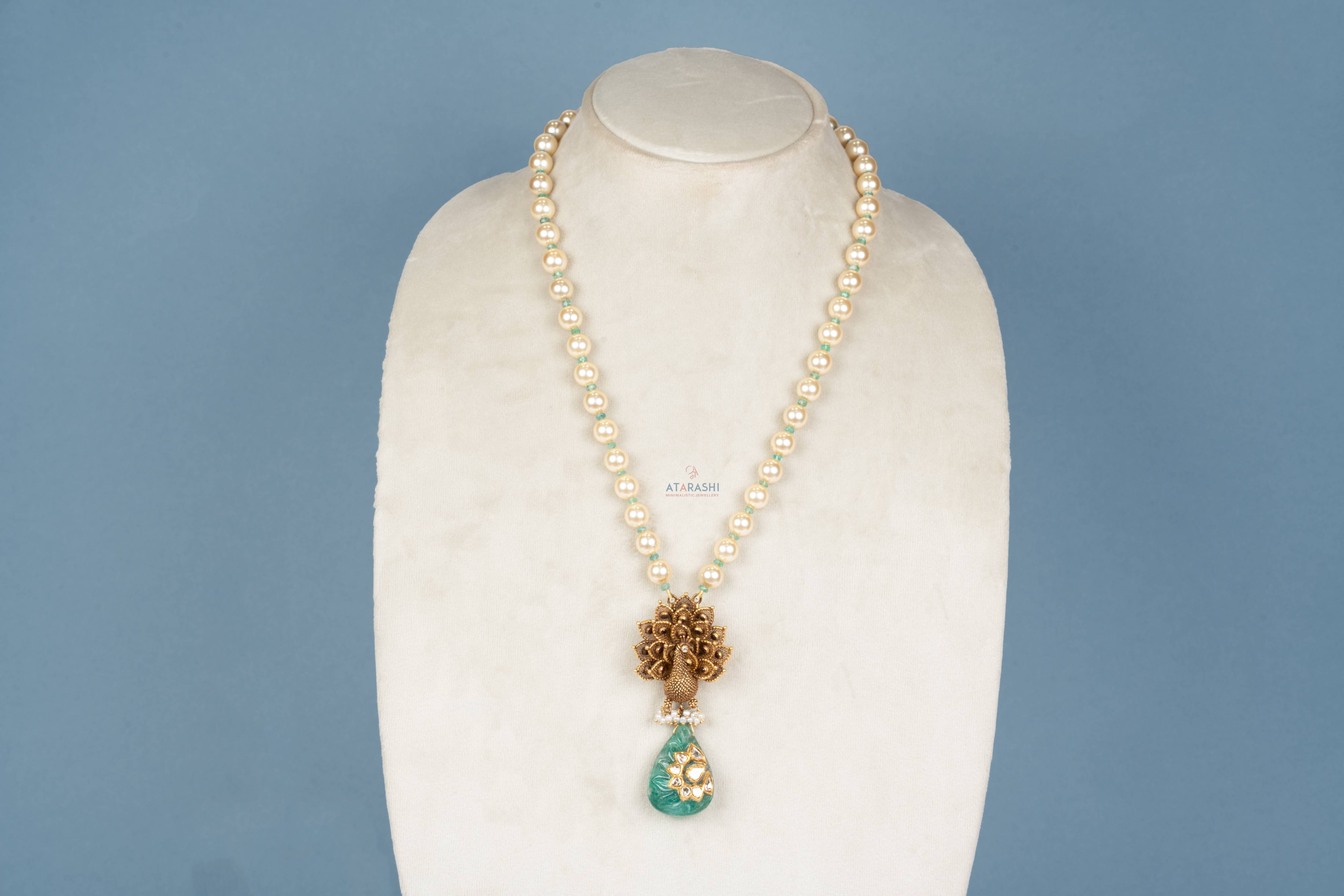 Emerald Mayur Pearl Necklace