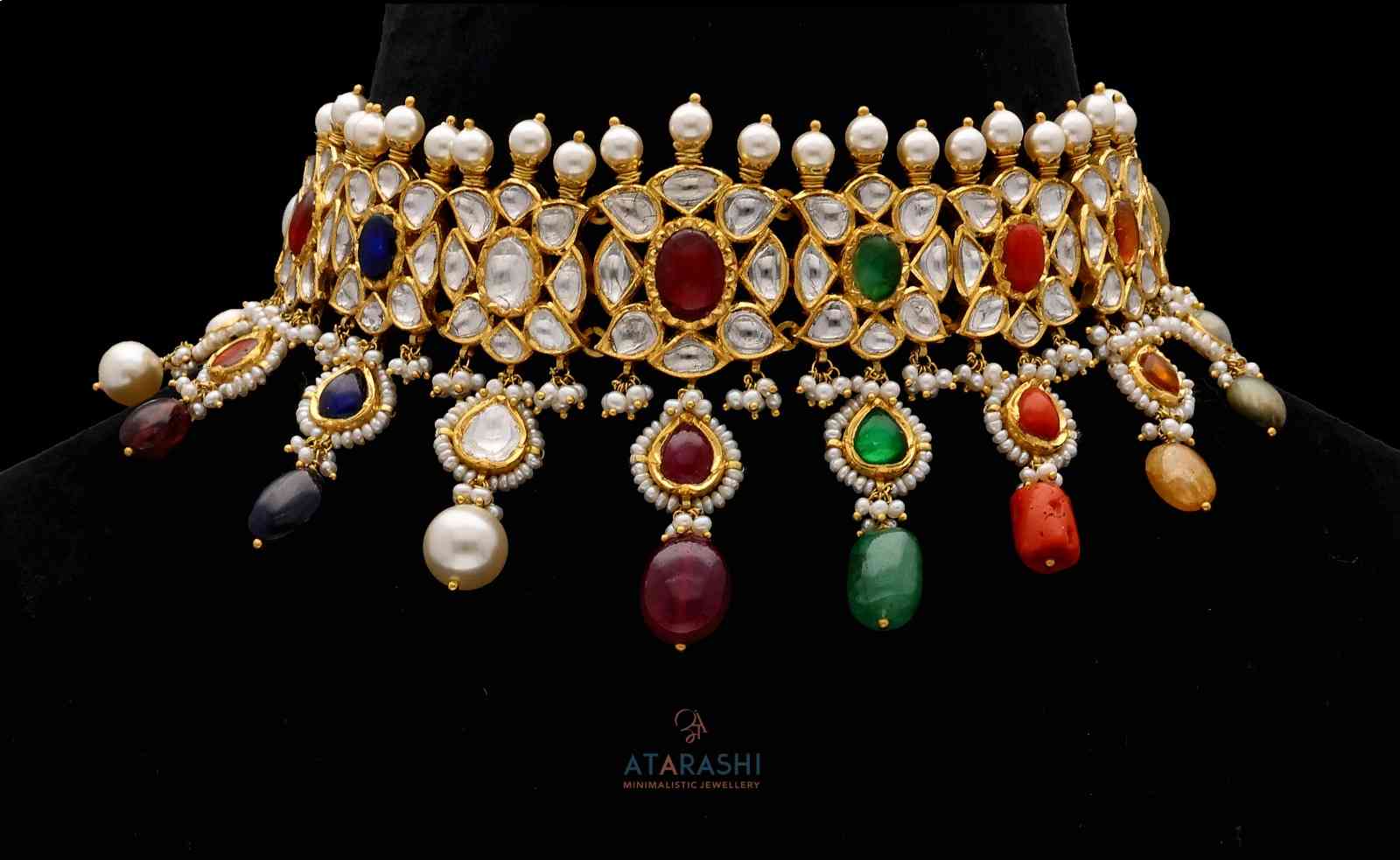 Naira Kundan Choker
