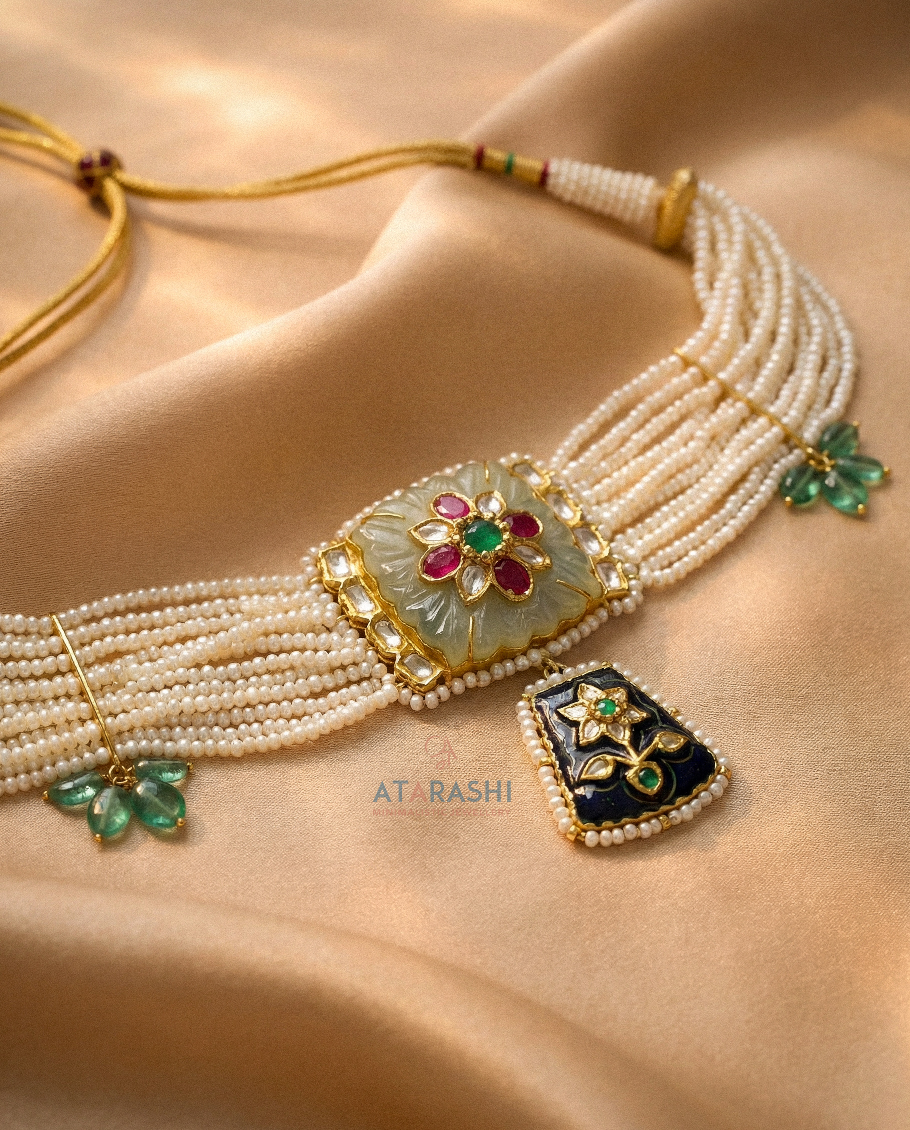 Aarunya Choker